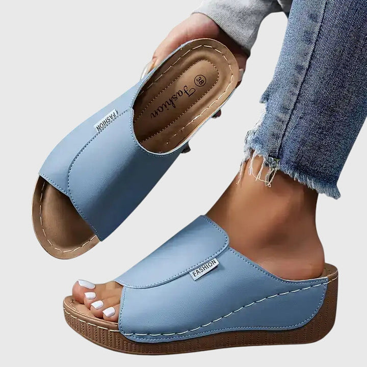 Esther Comfort Sandals – Stylish Everyday Support