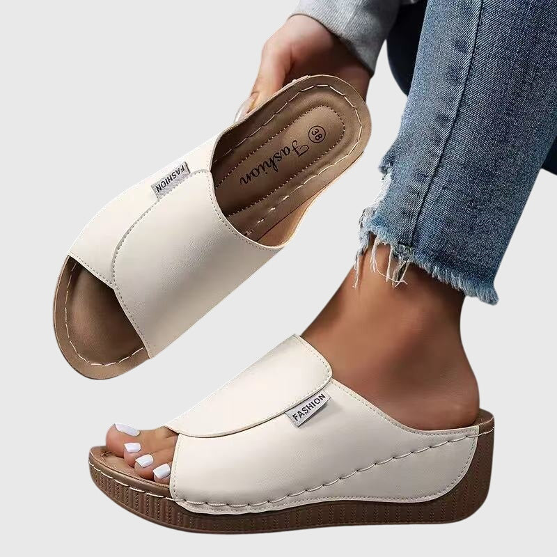 Esther Comfort Sandals – Stylish Everyday Support